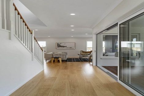 Photo of property in 6 Tiaki Lane, Karaka, Papakura, 2113