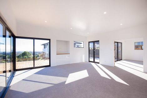 Photo of property in 41 Veale Road, Frankleigh Park, New Plymouth, 4371