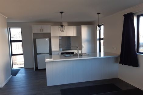 Photo of property in 4 Earnslaw Crescent, Clover Park, Auckland, 2019