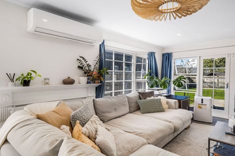 Photo of property in 40 Clifton Terrace, Fitzherbert, Palmerston North, 4410