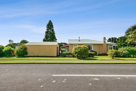 Photo of property in 39 Carthew Street, Okato, 4335