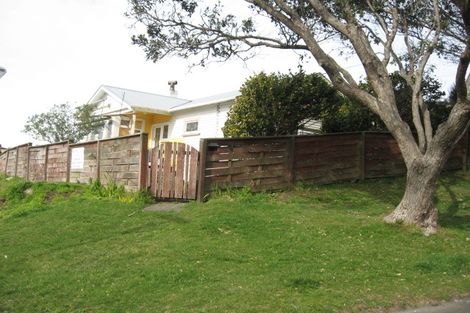 Photo of property in 81 Beauchamp Street, Karori, Wellington, 6012