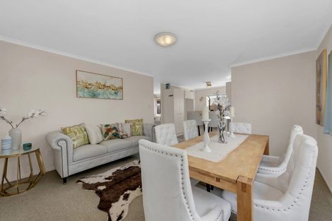 Photo of property in 6 Edingale Court, Flat Bush, Auckland, 2019