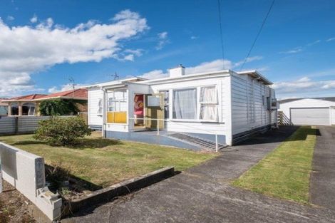Photo of property in 64 Disraeli Street, Hawera, 4610