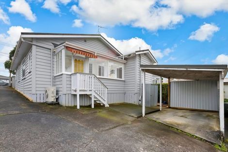 Photo of property in 240 Meola Road, Point Chevalier, Auckland, 1022