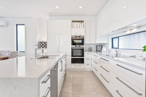 Photo of property in 352d Beach Road, Mairangi Bay, Auckland, 0630