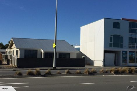 Photo of property in 221 The Esplanade, Petone, Lower Hutt, 5012