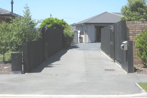 Photo of property in 12 Ruahine Place, Parklands, Christchurch, 8083
