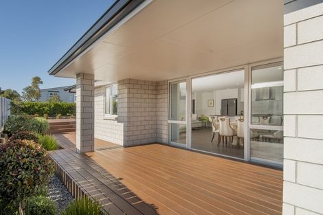 Photo of property in 93a Margaret Drive, Omokoroa, 3114