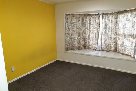 Photo of property in 9b Ribblesdale Road, Henderson, Auckland, 0612
