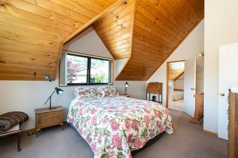 Photo of property in 33 Reeve Drive, Havelock North, 4130