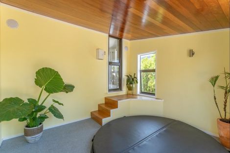 Photo of property in 1 Truro Road, Camborne, Porirua, 5026