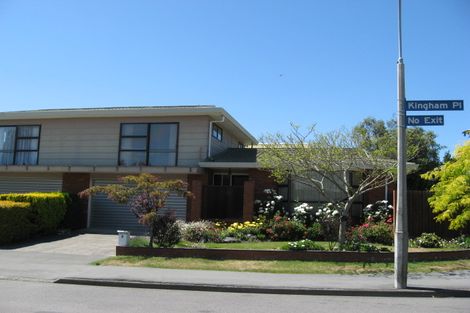 Photo of property in 1/2 Kingham Place, Avonhead, Christchurch, 8042
