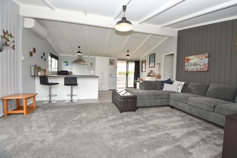 Photo of property in 28 Frederick Street, Carterton, 5713