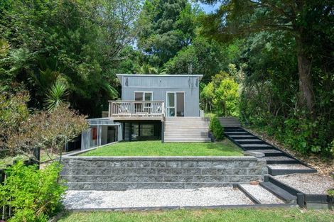 Photo of property in 37 Western Road, Laingholm, Auckland, 0604