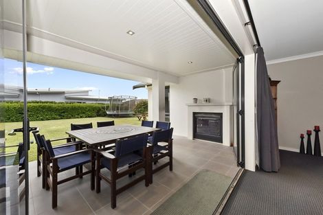 Photo of property in 6 Cornice Place, Flagstaff, Hamilton, 3210