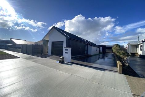 Photo of property in 11/11a Clinton Street, Fitzroy, New Plymouth, 4312