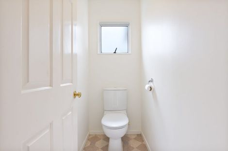 Photo of property in 2/23 Duncan Avenue, Te Atatu South, Auckland, 0610