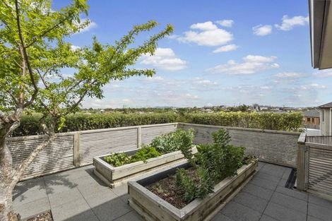 Photo of property in 104 Rototuna Road, Rototuna, Hamilton, 3210