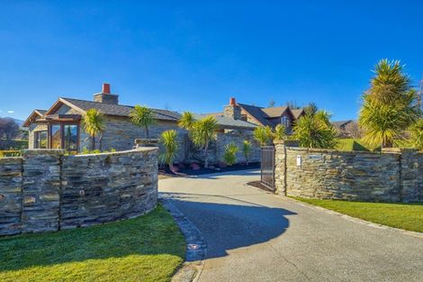 Photo of property in 8 Waimana Place, Wanaka, 9305