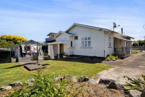 Photo of property in 8 Collins Street, Hawera, 4610
