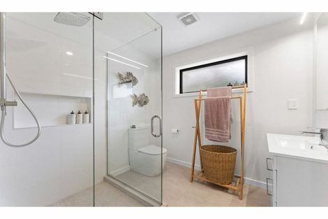 Photo of property in 5 Libertia Lane, Orewa, 0931