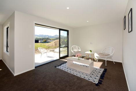 Photo of property in 43 Awa Toru Drive, Fairfield, Dunedin, 9018