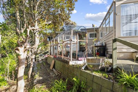 Photo of property in 16 Eatwell Avenue, Paraparaumu Beach, Paraparaumu, 5032