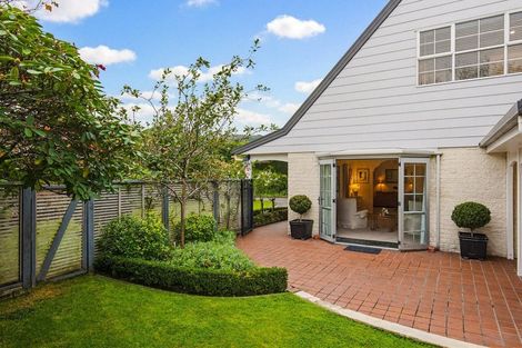 Photo of property in 5 Patterson Grove, Waikanae, 5036