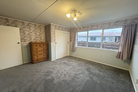 Photo of property in 8 Kew Grove, Wainuiomata, Lower Hutt, 5014