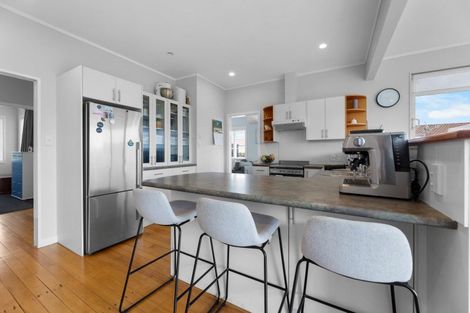 Photo of property in 46 Wharf Road, Clarks Beach, Pukekohe, 2679