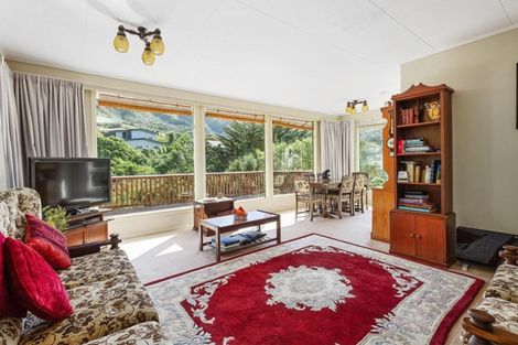 Photo of property in 26 Doris Gordon Crescent, Crofton Downs, Wellington, 6035