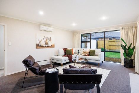 Photo of property in 3 Medallion Court, Kelvin Grove, Palmerston North, 4414