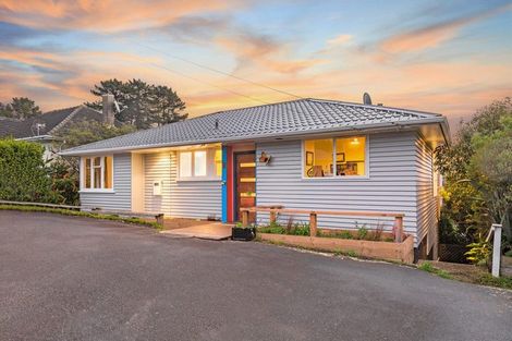 Photo of property in 34 Sievers Grove, Cannons Creek, Porirua, 5024