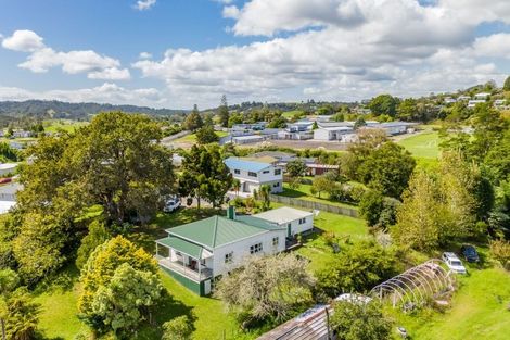 Photo of property in 25 Derrick Road, Kawakawa, 0210