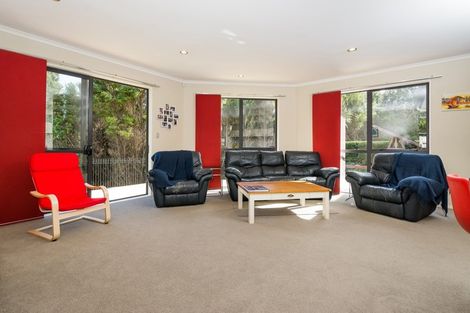 Photo of property in 7 Northbrook Close, Greenhithe, Auckland, 0632