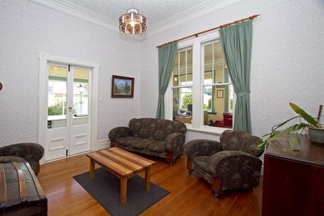 Photo of property in 6 Princes Street, Hawera, 4610