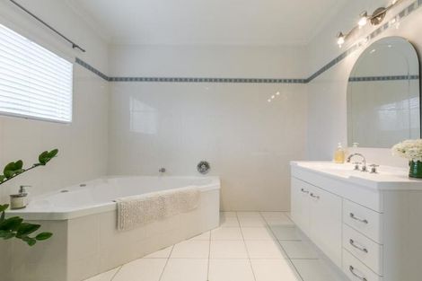 Photo of property in 130 Margaret Avenue, Havelock North, 4130