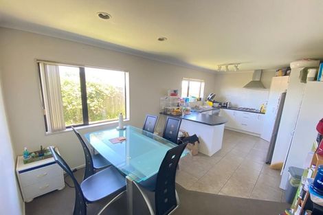 Photo of property in 38d Crossandra Drive, Mangere, Auckland, 2022