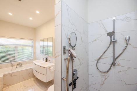 Photo of property in 42 Stewart Crescent, Hokowhitu, Palmerston North, 4410