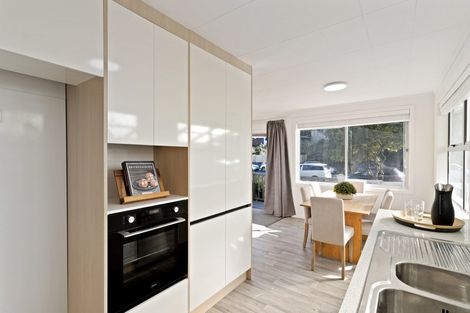 Photo of property in 23 Kowhai Street, Hamilton Lake, Hamilton, 3204