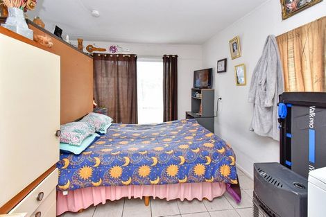 Photo of property in 3 Belgrave Place, Papakura, 2110