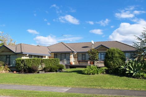 Photo of property in 2 Braystones Place, Northpark, Auckland, 2013