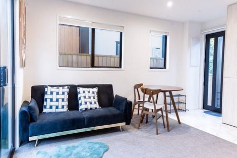 Photo of property in 3/97 Whites Line East, Waiwhetu, Lower Hutt, 5010