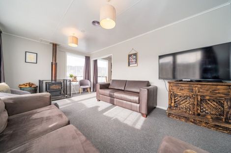 Photo of property in 51 Blueberry Grove, Timberlea, Upper Hutt, 5018