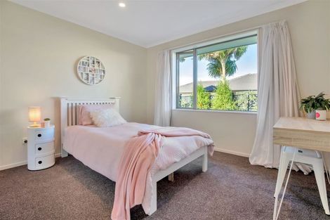 Photo of property in 7 Pollock Place, Rolleston, 7614