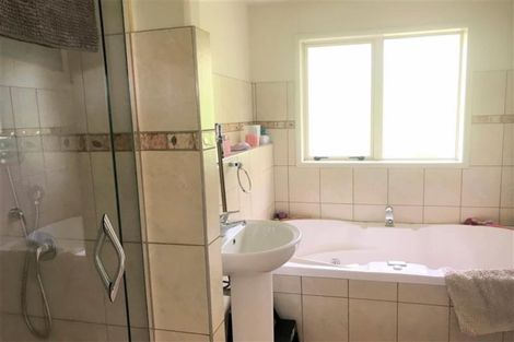 Photo of property in 251a Hill Road, The Gardens, Auckland, 2105