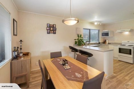 Photo of property in 1/79 Aberfeldy Avenue, Highland Park, Auckland, 2010