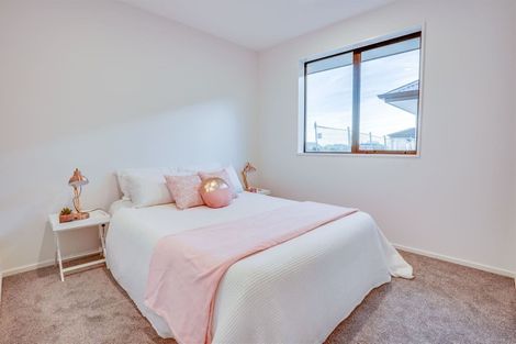 Photo of property in 32 Stationmasters Way, Prebbleton, 7604