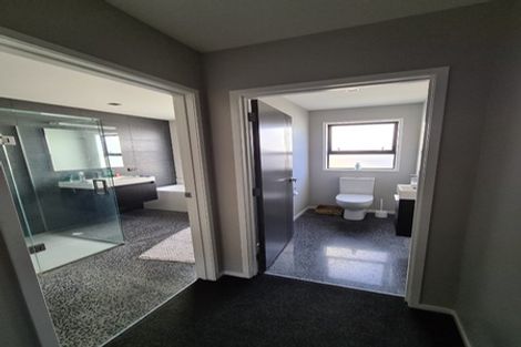 Photo of property in 82d Brooklands Road, Brooklands, New Plymouth, 4310